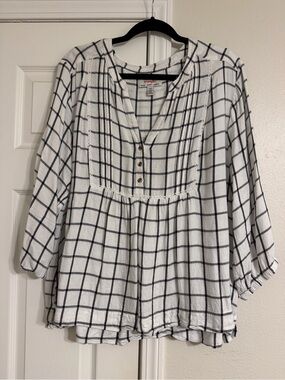 Wrangler White and Black Windowpane Plaid Peasant Blouse